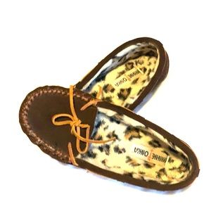 Like New Minnetonka Cally Moccasins